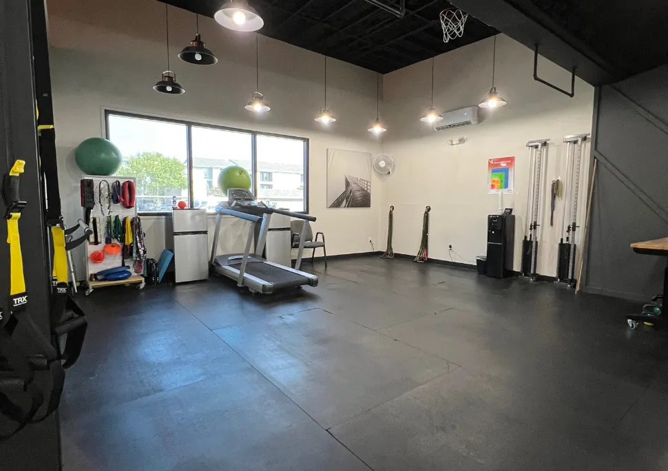 Interior of the clinic's exercise and rehab gym